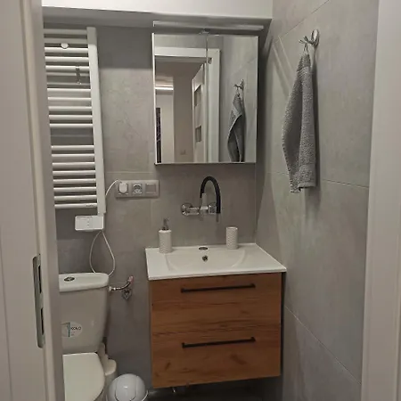 Przytulny Z Tarasem By Renters Apartment Legionowo