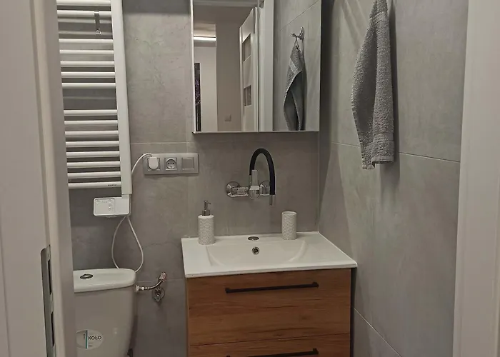 Przytulny Z Tarasem By Renters Apartament Legionowo