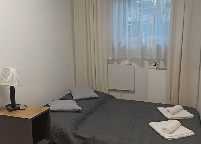 Przytulny Z Tarasem By Renters Apartament